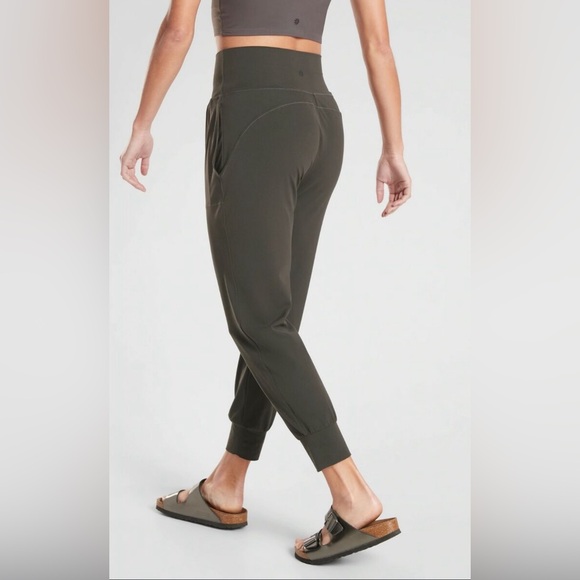 Athleta Salutation Jogger - Picture 10 of 10